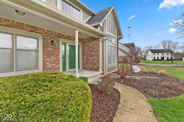 3627 S Southway Drive, New Palestine, IN 46163