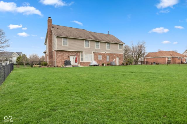 3627 S Southway Drive, New Palestine, IN 46163
