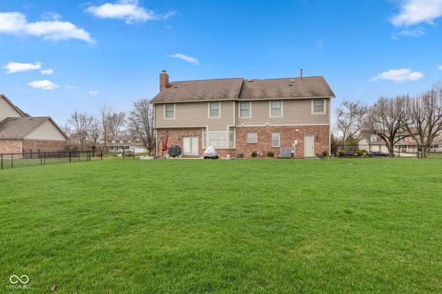 3627 S Southway Drive, New Palestine, IN 46163