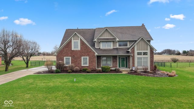 3627 S Southway Drive, New Palestine, IN 46163