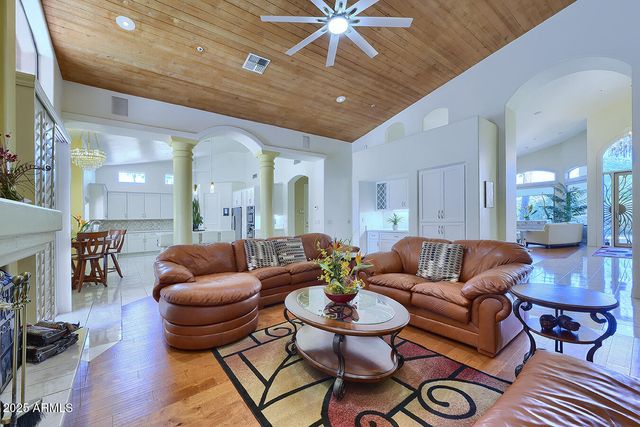 11155 E GOLD DUST Avenue, Scottsdale, AZ 85259