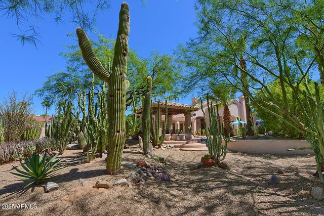 11155 E GOLD DUST Avenue, Scottsdale, AZ 85259