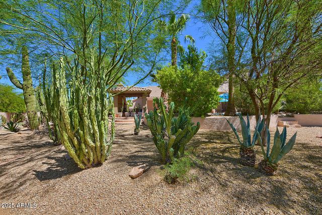 11155 E GOLD DUST Avenue, Scottsdale, AZ 85259