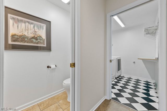 456 Helena Drive, Tallmadge, OH 44278