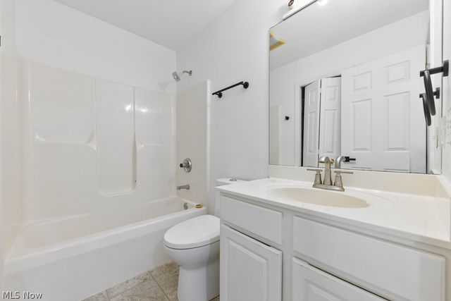 456 Helena Drive, Tallmadge, OH 44278