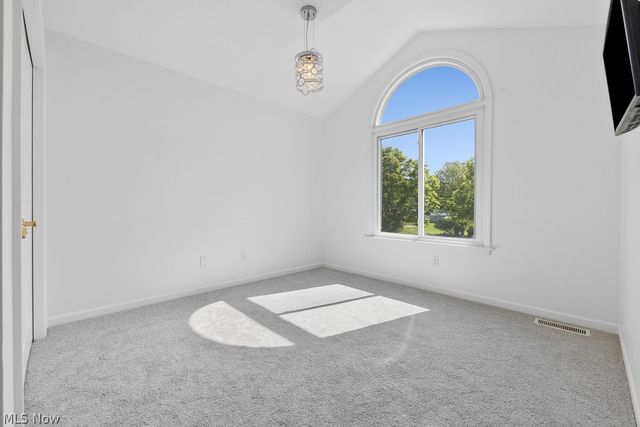 456 Helena Drive, Tallmadge, OH 44278