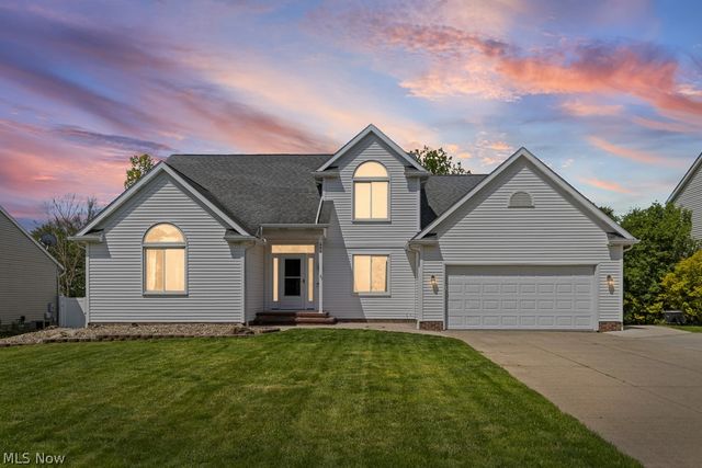 456 Helena Drive, Tallmadge, OH 44278