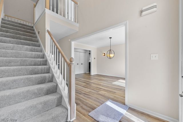 456 Helena Drive, Tallmadge, OH 44278