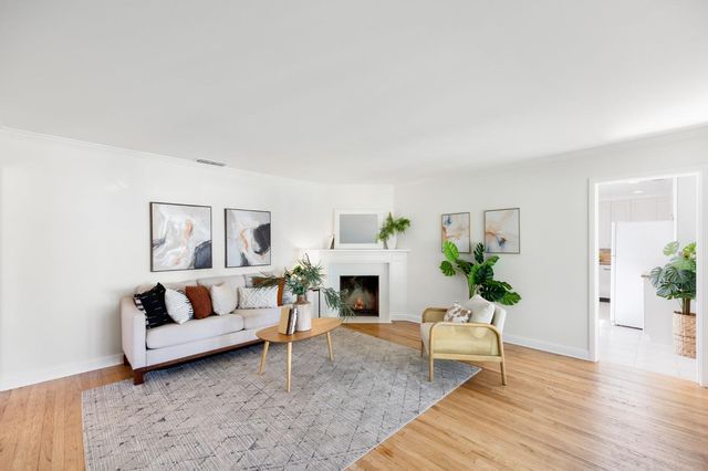 2821 La Paz Way, Sacramento, CA 95821