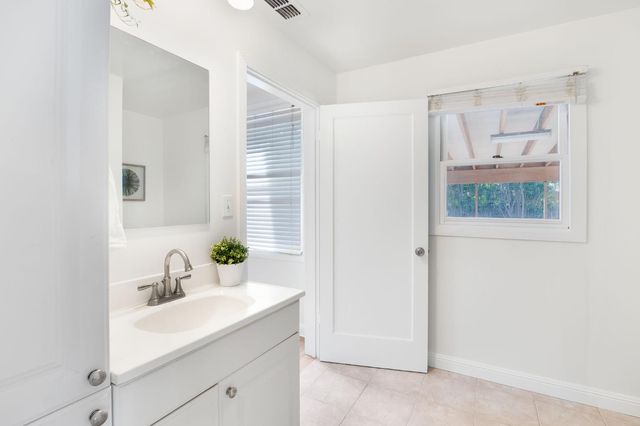 2821 La Paz Way, Sacramento, CA 95821