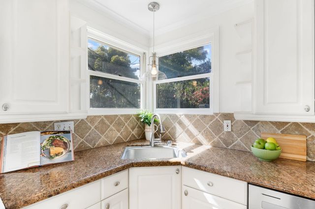 2821 La Paz Way, Sacramento, CA 95821