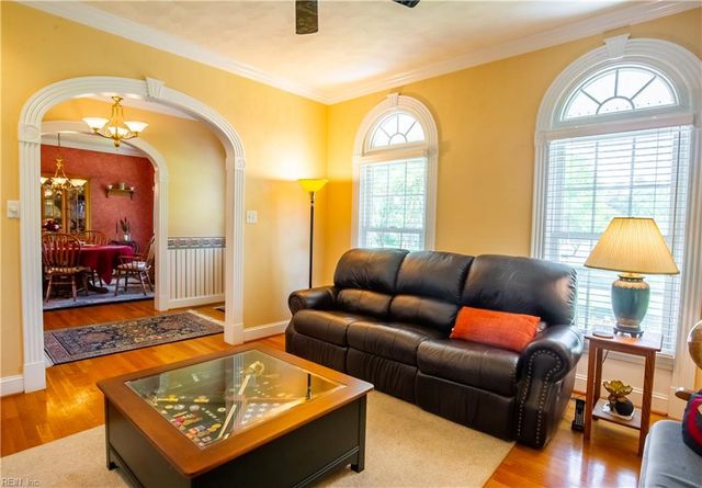 1904 Ballahack RD, Chesapeake, VA 23322
