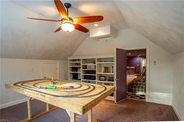 1904 Ballahack RD, Chesapeake, VA 23322