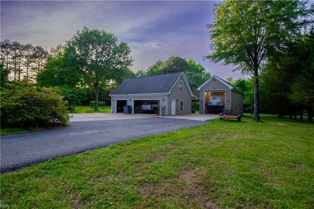1904 Ballahack RD, Chesapeake, VA 23322