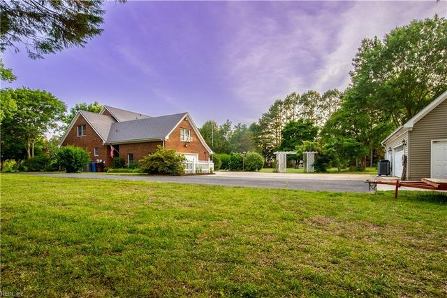 1904 Ballahack RD, Chesapeake, VA 23322