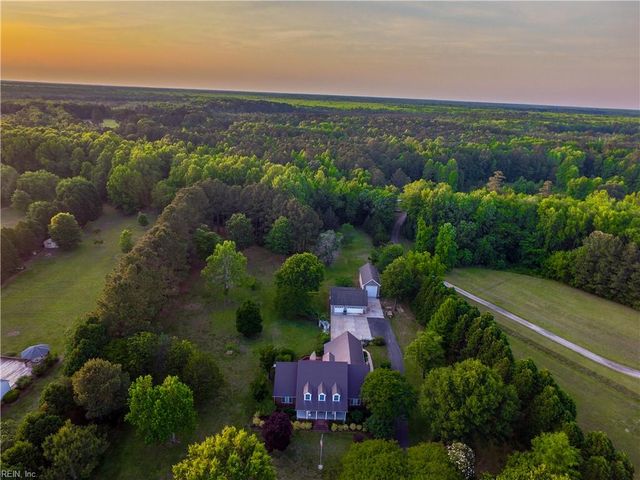 1904 Ballahack RD, Chesapeake, VA 23322