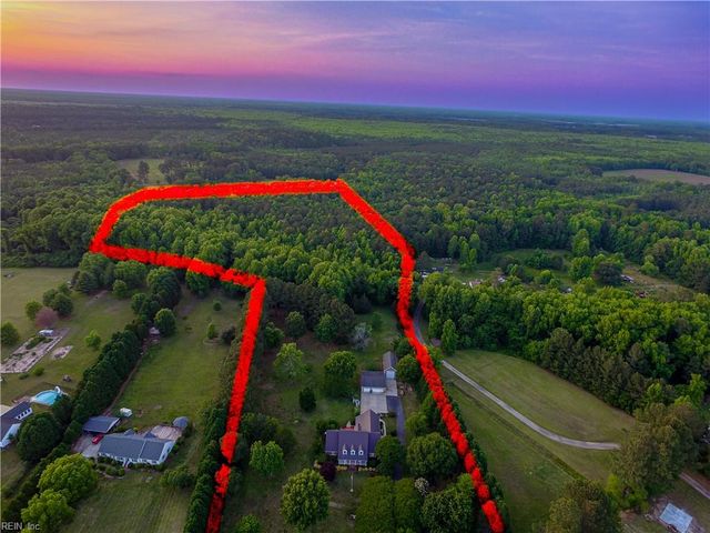 1904 Ballahack RD, Chesapeake, VA 23322
