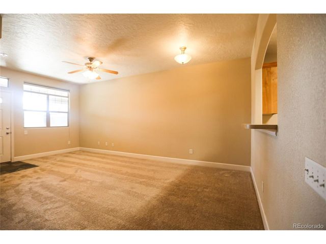 4101 Crittenton Ln 101, Wellington, CO 80549