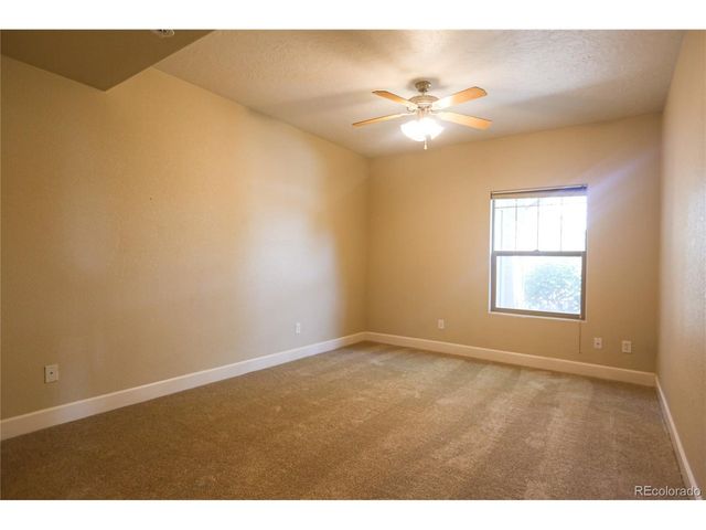 4101 Crittenton Ln 101, Wellington, CO 80549