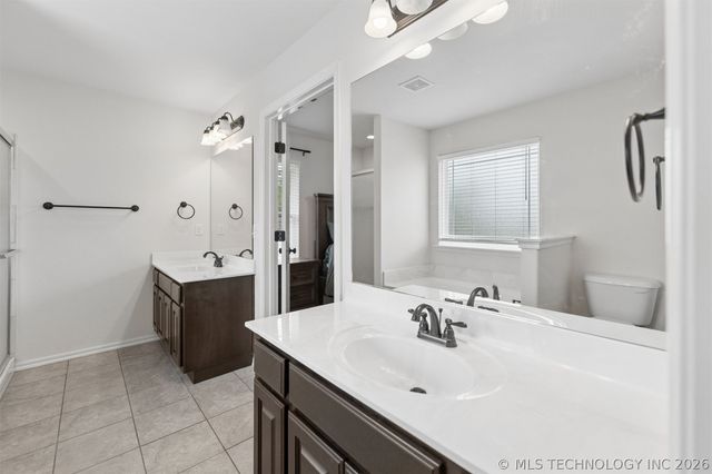 14602 E 114th Street N, Owasso, OK 74055
