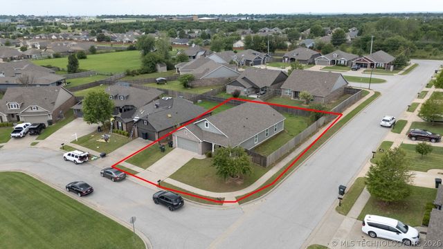 14602 E 114th Street N, Owasso, OK 74055