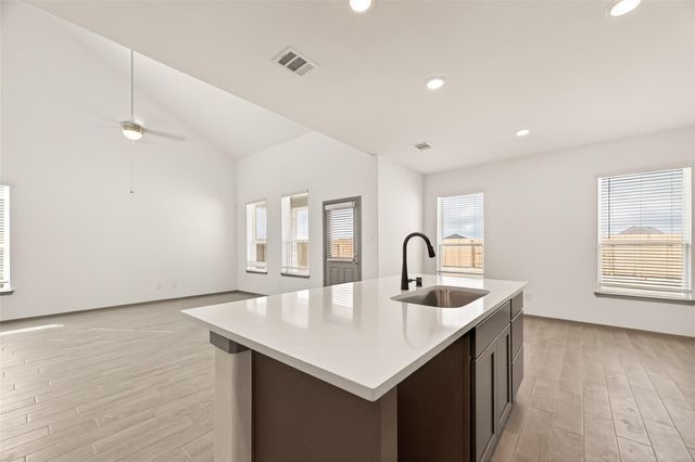 13310 Prado Ridge Lane, Iowa Colony, TX 77583