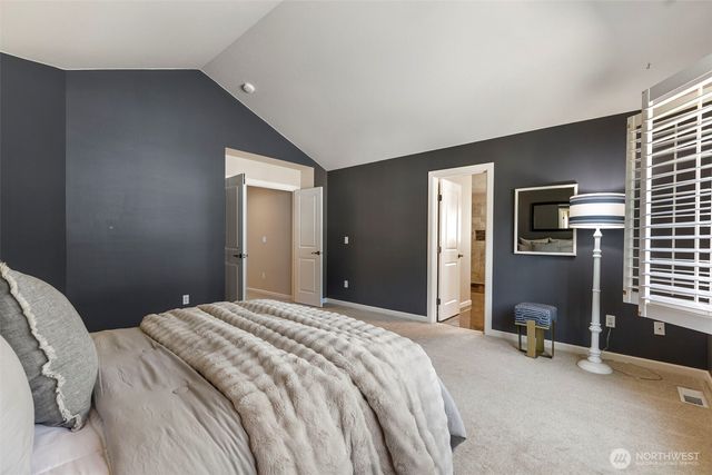 2741 NE Noll Valley Loop, Poulsbo, WA 98370