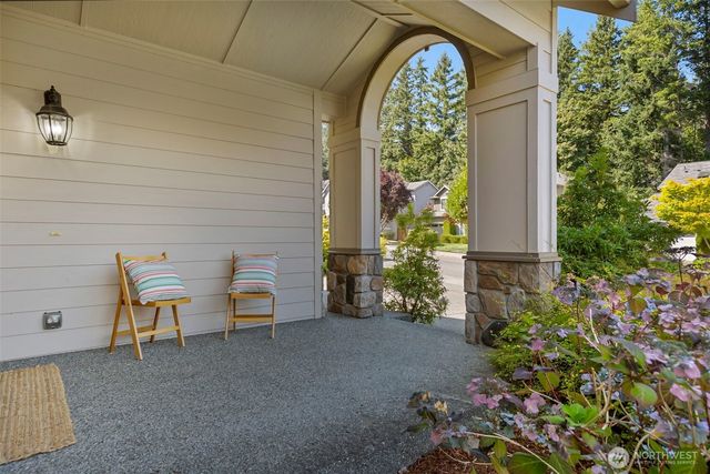2741 NE Noll Valley Loop, Poulsbo, WA 98370