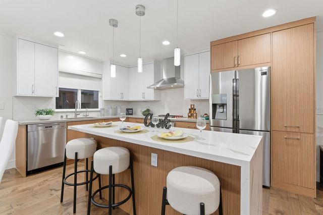 638 Enos Court, Santa Clara, CA 95051