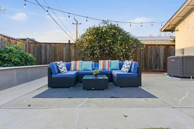 638 Enos Court, Santa Clara, CA 95051