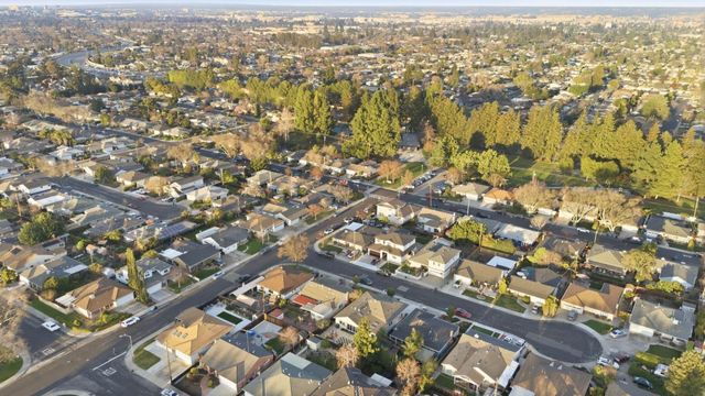 638 Enos Court, Santa Clara, CA 95051