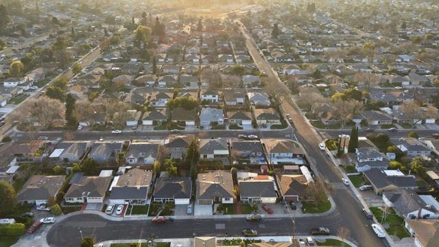 638 Enos Court, Santa Clara, CA 95051