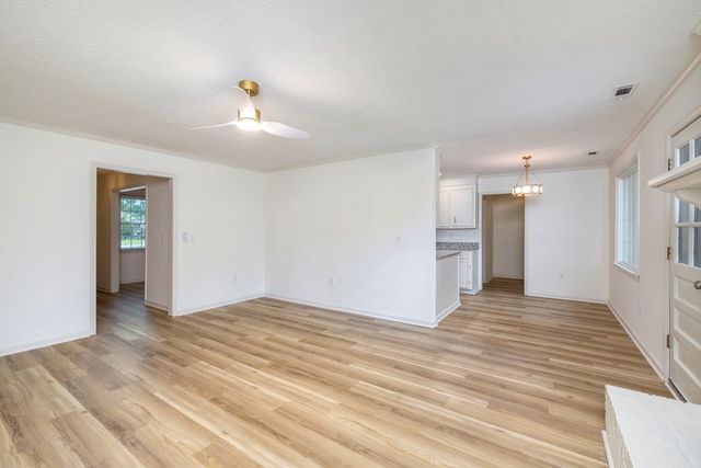 7 Treetop Court, Sumter, SC 29154