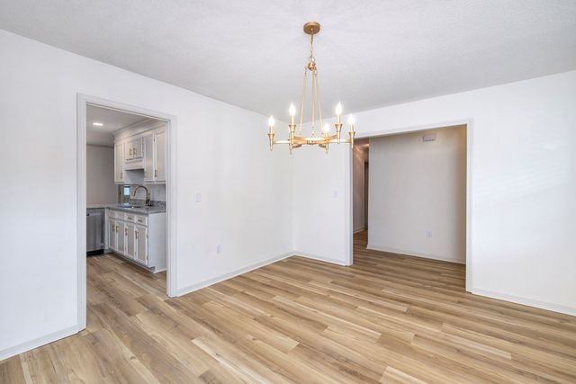 7 Treetop Court, Sumter, SC 29154