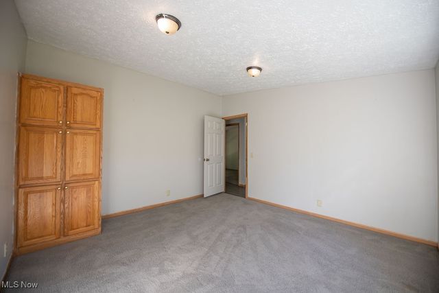 2709 Backwater Road SE, New Philadelphia, OH 44663