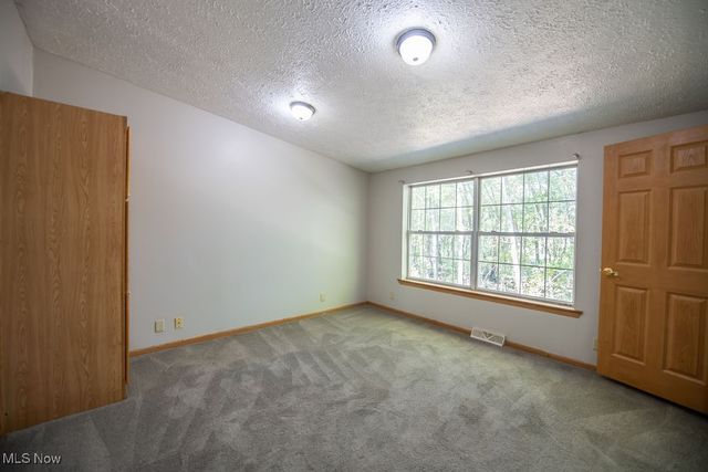 2709 Backwater Road SE, New Philadelphia, OH 44663