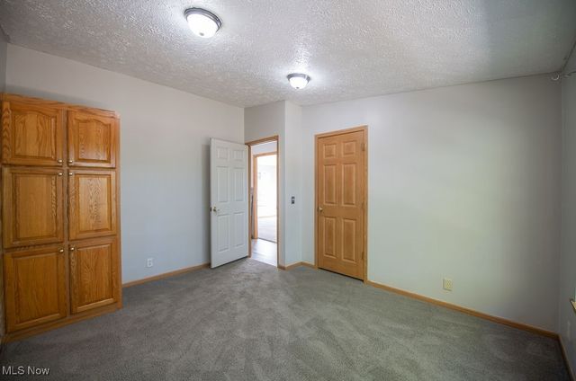 2709 Backwater Road SE, New Philadelphia, OH 44663