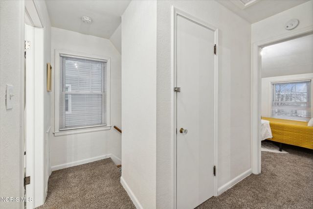 553 Andora Drive, Toledo, OH 43609