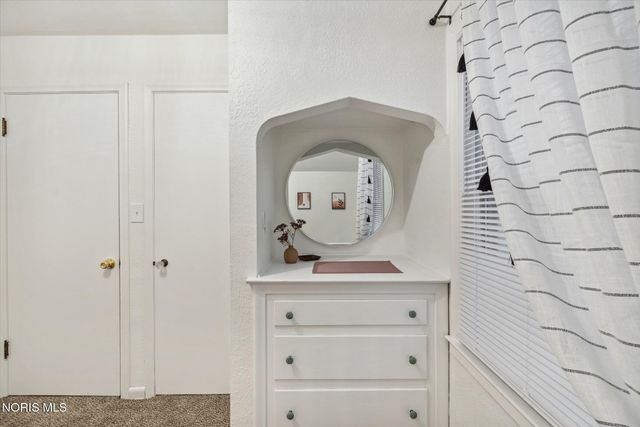 553 Andora Drive, Toledo, OH 43609