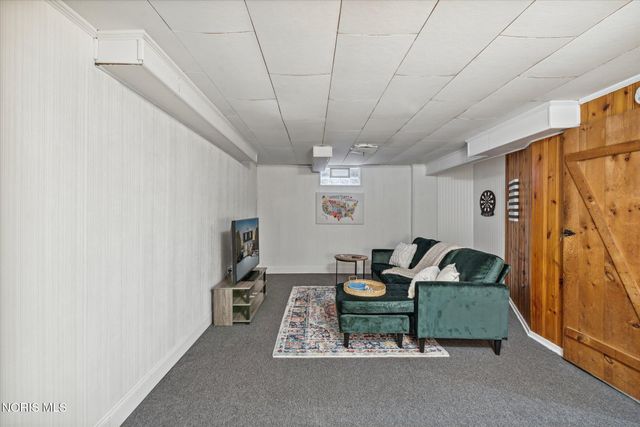 553 Andora Drive, Toledo, OH 43609