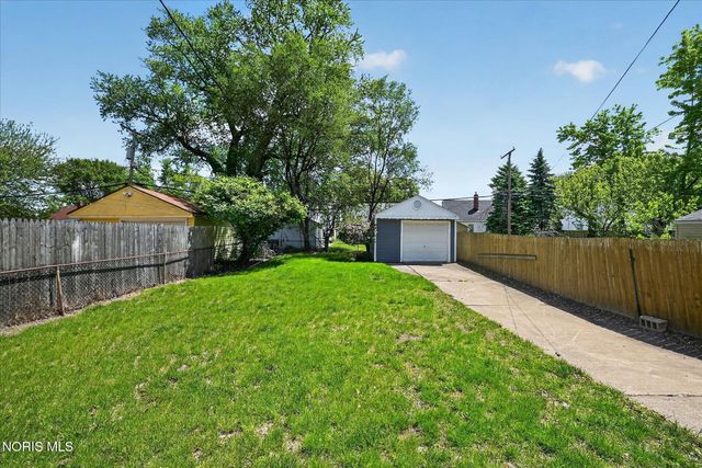 553 Andora Drive, Toledo, OH 43609