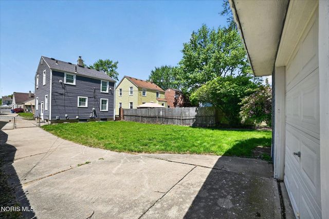553 Andora Drive, Toledo, OH 43609