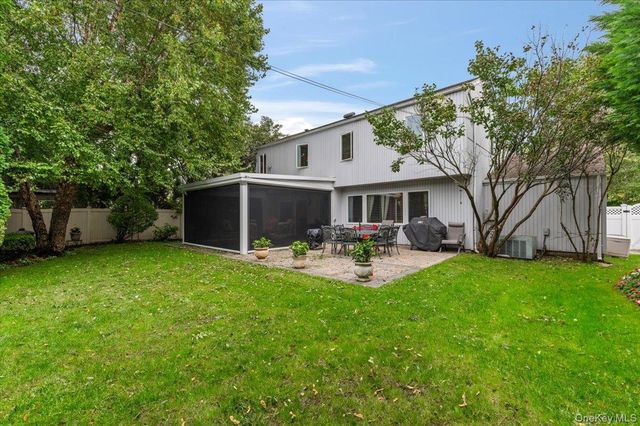 3 Jerold Street, Plainview, NY 11803