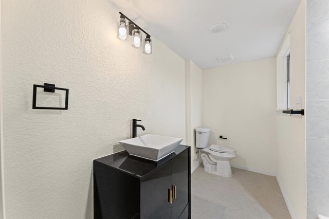 2203 Drayton Lane, Houston, TX 77088