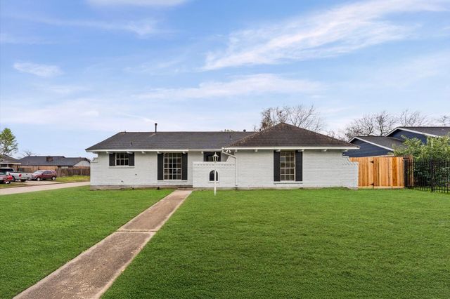 2203 Drayton Lane, Houston, TX 77088