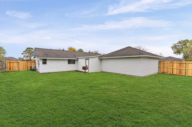 2203 Drayton Lane, Houston, TX 77088