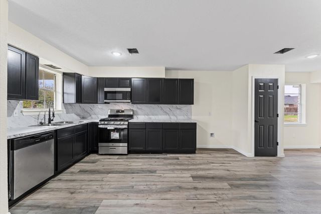 2203 Drayton Lane, Houston, TX 77088