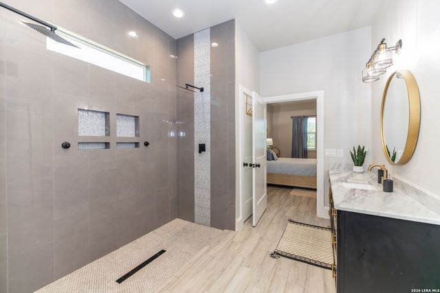 240 Eaglerock, Poteet, TX 78065