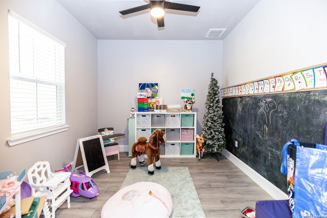 240 Eaglerock, Poteet, TX 78065