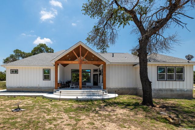 240 Eaglerock, Poteet, TX 78065